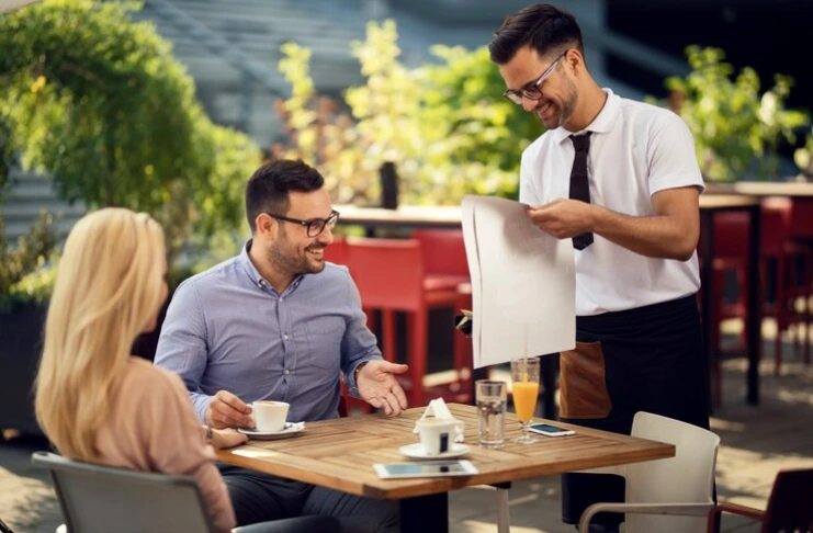 Customer Loyalty Programs IN RESATAURANTS