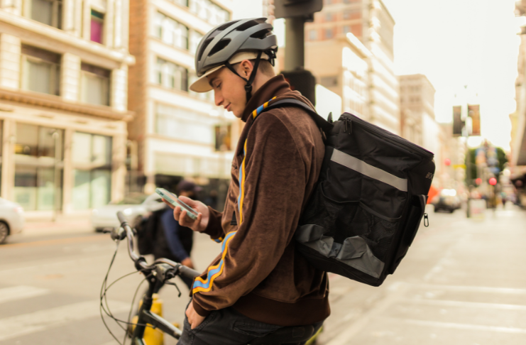 How to Partner with a Food Delivery App