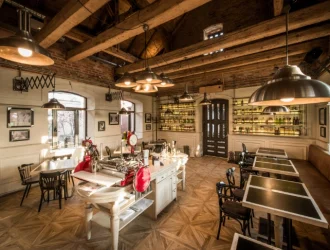 open restaurant feature