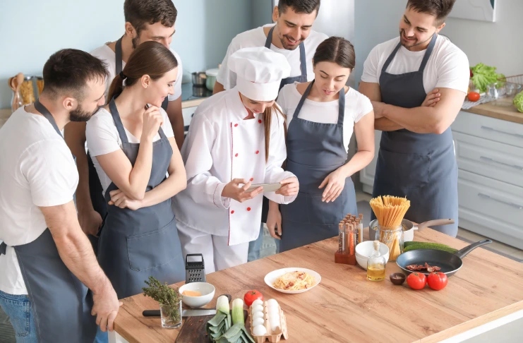 training restaurant staff