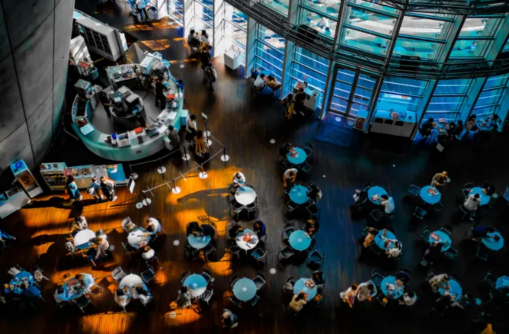 Global restaurant industry statistics 2025